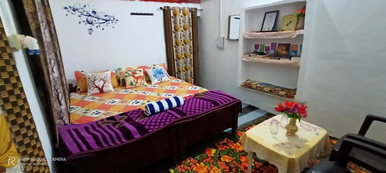 Hostel Buddha 카주라호 객실 사진