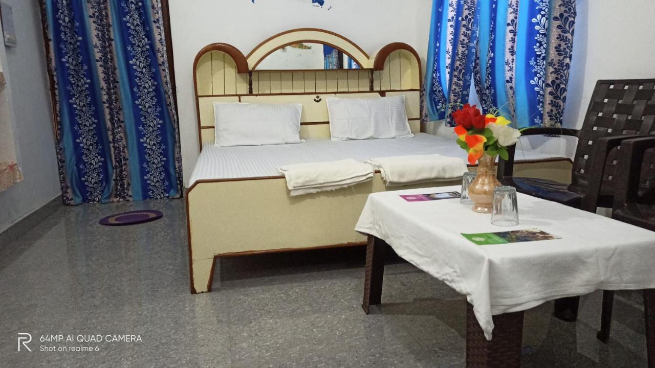 Hostel Buddha 카주라호 객실 사진