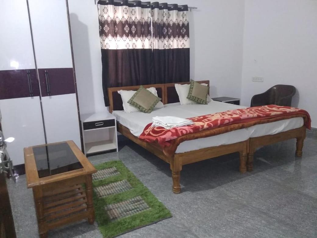 Hostel Buddha 카주라호 외부 사진