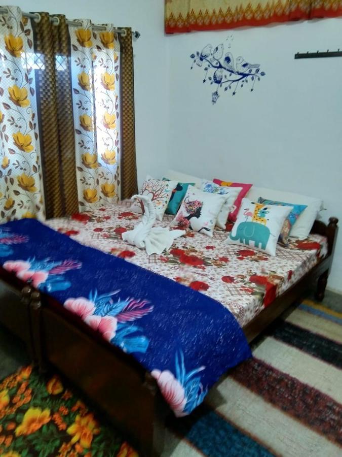 Hostel Buddha 카주라호 외부 사진